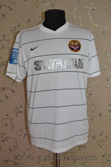 Metalurh Zaporizhya Away football shirt 2009 - 2010