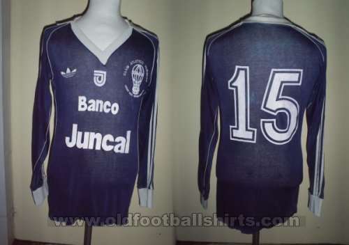 Huracan Away football shirt 1983 - 1984