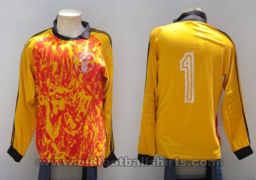 Huracan Goalkeeper football shirt 1990