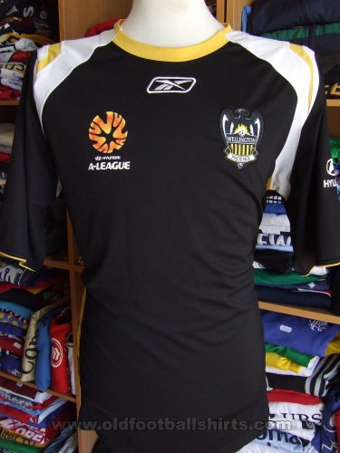 Wellington Phoenix FC Home football shirt 2008 - 2009