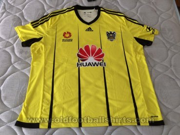 Wellington Phoenix FC Home football shirt 2015 - 2016