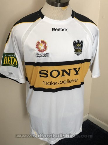 Wellington Phoenix FC Home football shirt (unknown year)