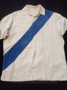 Union de Curtidores Home football shirt 1967