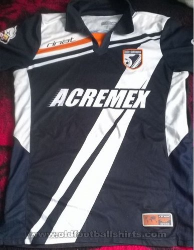 Union de Curtidores Away football shirt 2014