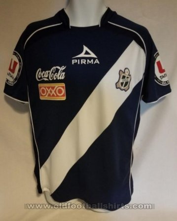 Union de Curtidores Away football shirt 2009