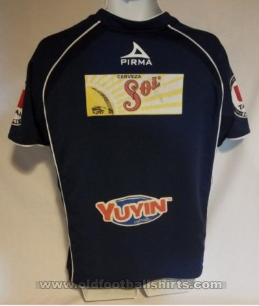 Union de Curtidores Away football shirt 2009