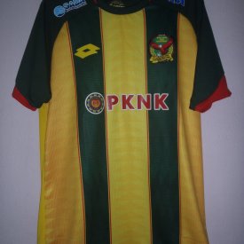 Kedah FC Home football shirt 2019 sponsored by PKNK