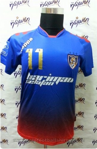 Johor FC  Home football shirt 2013