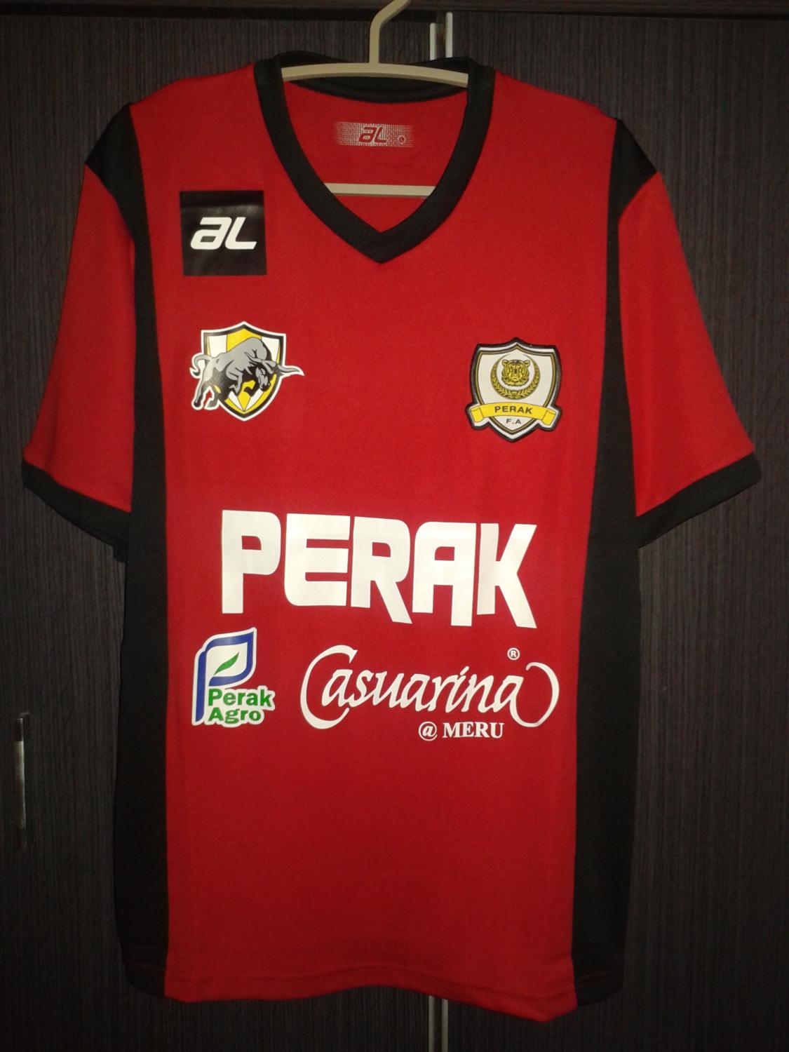 Perak FC Tercera camiseta Camiseta de Fútbol 2015.