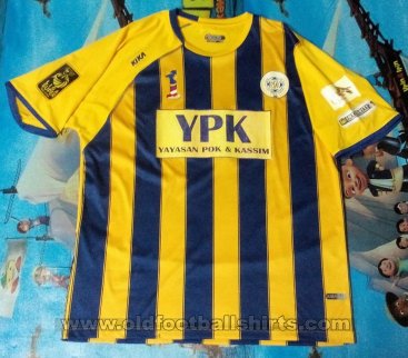 Perlis FA  Home football shirt 2011