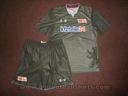 1. FC Union Berlin  Uit  voetbalshirt  2010 - 2011