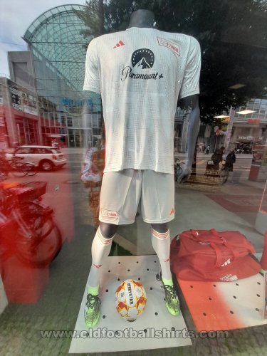 1. FC Union Berlin  Uit  voetbalshirt  2023 - 2024