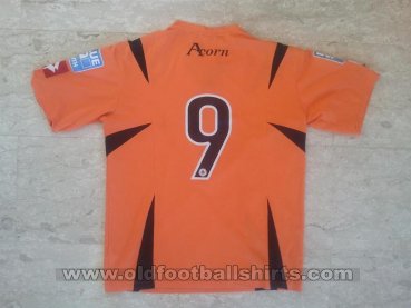 Newport County Home Maillot de foot 2009 - 2010
