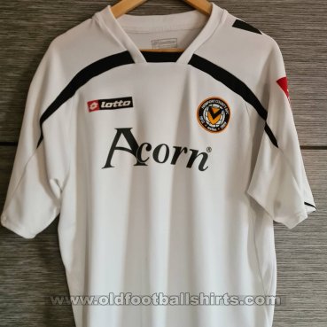 Newport County Weg Fußball-Trikots 2010 - 2011