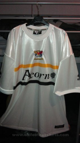 Newport County Away baju bolasepak 1999 - 2001