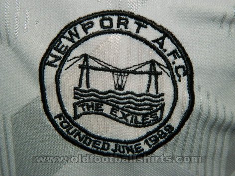 Newport County Extérieur Maillot de foot 1989