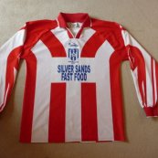 Home football shirt 2004