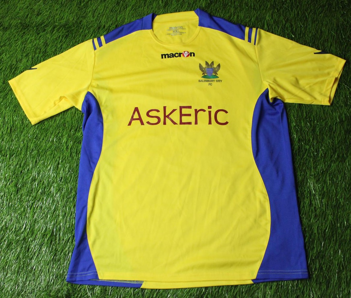 Salisbury Visitante Camiseta de Fútbol 2012 2013.