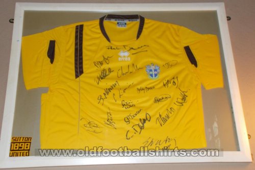 Sutton United Home football shirt 2008 - 2009