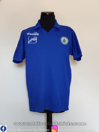 San Marino Training/Leisure football shirt 1990 - 1991