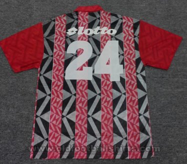 Sarawak Home baju bolasepak 1995
