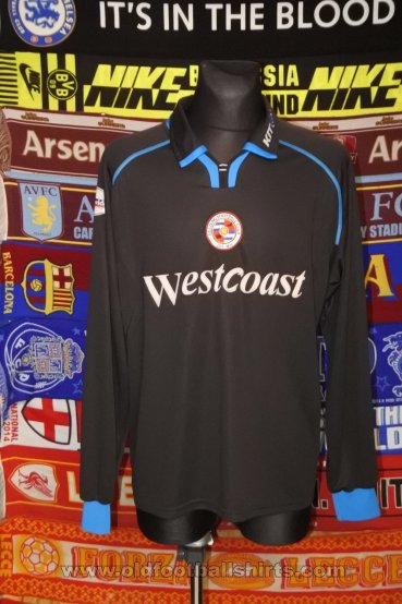 Reading Away football shirt 2003 - 2005