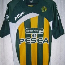 Aldosivi Home football shirt 2009 sponsored by Pesca