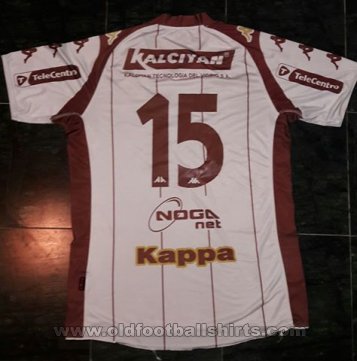 Platense Home football shirt 2010 - 2011