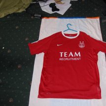 Aberdeen Home football shirt 2010 - 2011 sponsored by Team Recruitment