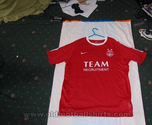 Aberdeen Home football shirt 2010 - 2011