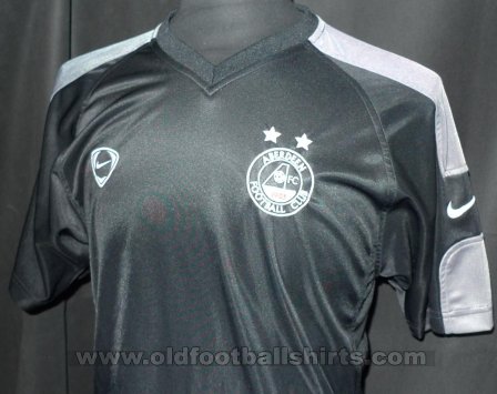 Aberdeen Training/Leisure football shirt 2005 - 2009