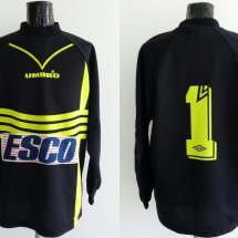 Instituto De Cordoba Home football shirt 1998 sponsored by Esco