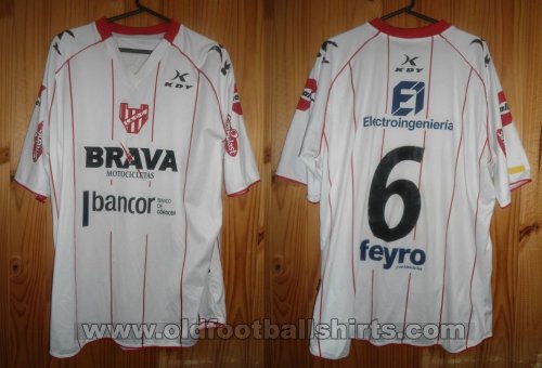 Instituto De Cordoba Third football shirt 2011 - 2012