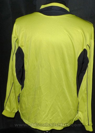 Celtic Goalkeeper football shirt 2000 - 2001