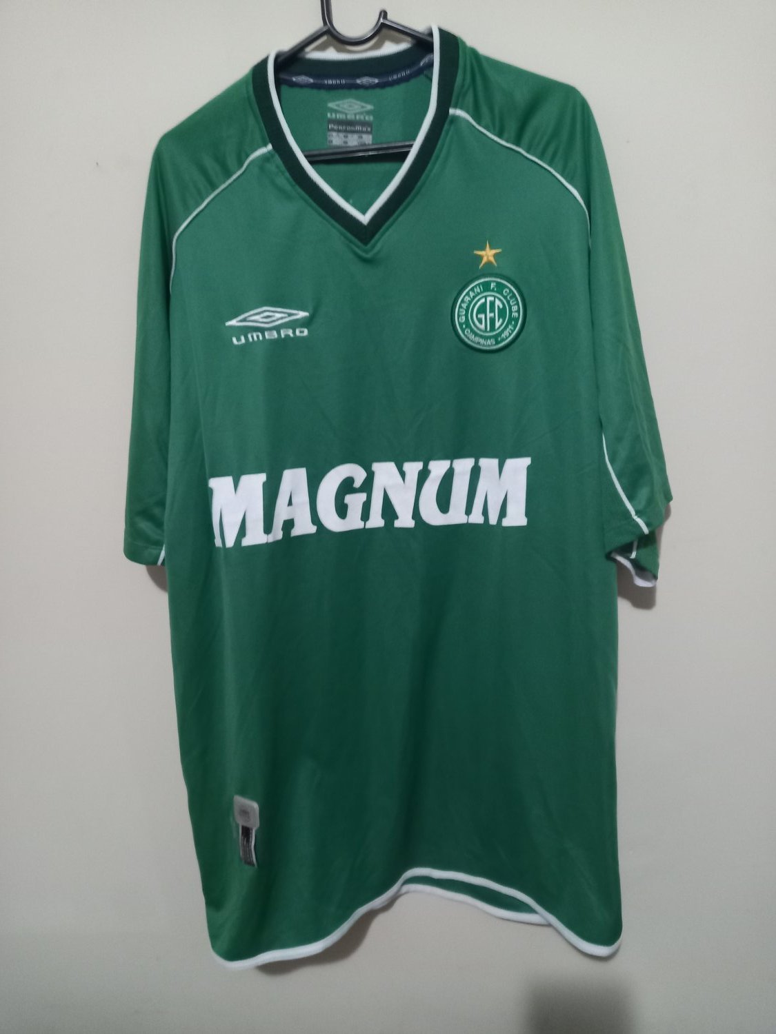 Guarani Home Camiseta de Fútbol 2002. Sponsored by Magnum