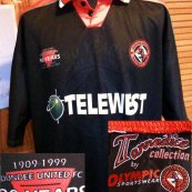 Training/Leisure football shirt 2004 - 2010