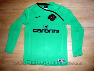 Dundee United Goalkeeper football shirt 2009 - 2010