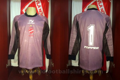 Vila Nova Goalkeeper football shirt 1999