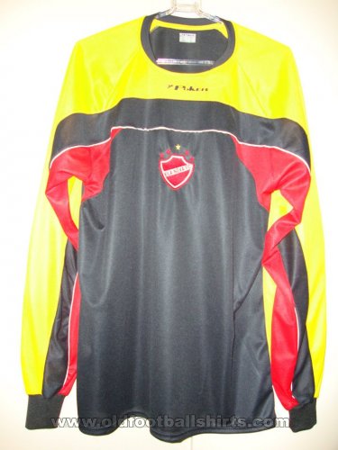 Vila Nova Goalkeeper football shirt 2001