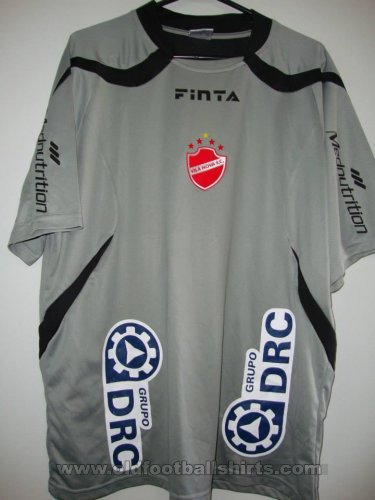 Vila Nova Goalkeeper football shirt 2013