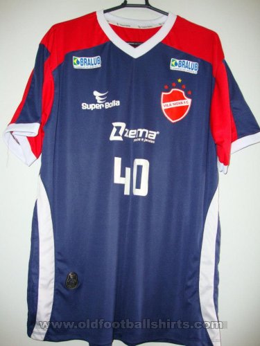 Vila Nova Training/Leisure football shirt 2011