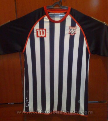 Paulista Futebol Clube Home football shirt 2005