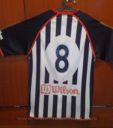 Paulista Futebol Clube Home football shirt 2005