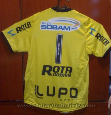 Paulista Futebol Clube Goalkeeper football shirt 2012