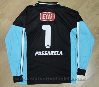 Paulista Futebol Clube Goalkeeper football shirt 2001