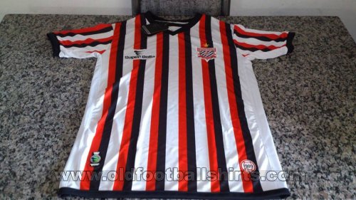 Paulista Futebol Clube Home football shirt 2013