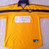Third football shirt 2001 - 2002