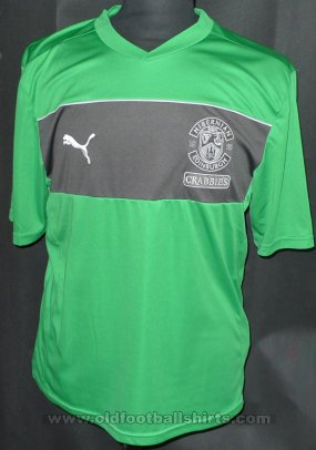 Hibernian Training/Leisure football shirt 2011 - 2012