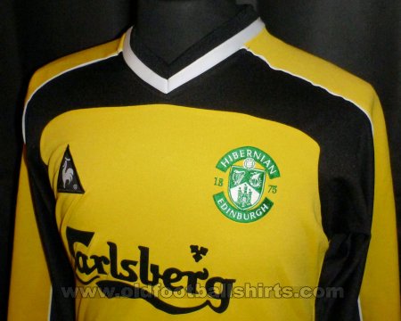 Hibernian Goalkeeper football shirt 2002 - 2003