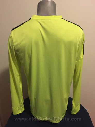 Hibernian Training/Leisure football shirt 2016 - 2017